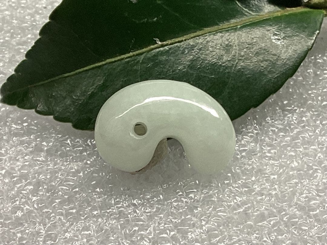 ✳神様からの授かり*糸魚川翡翠*本物硬玉　守護石をお身近に鑑定機関ソーティング付