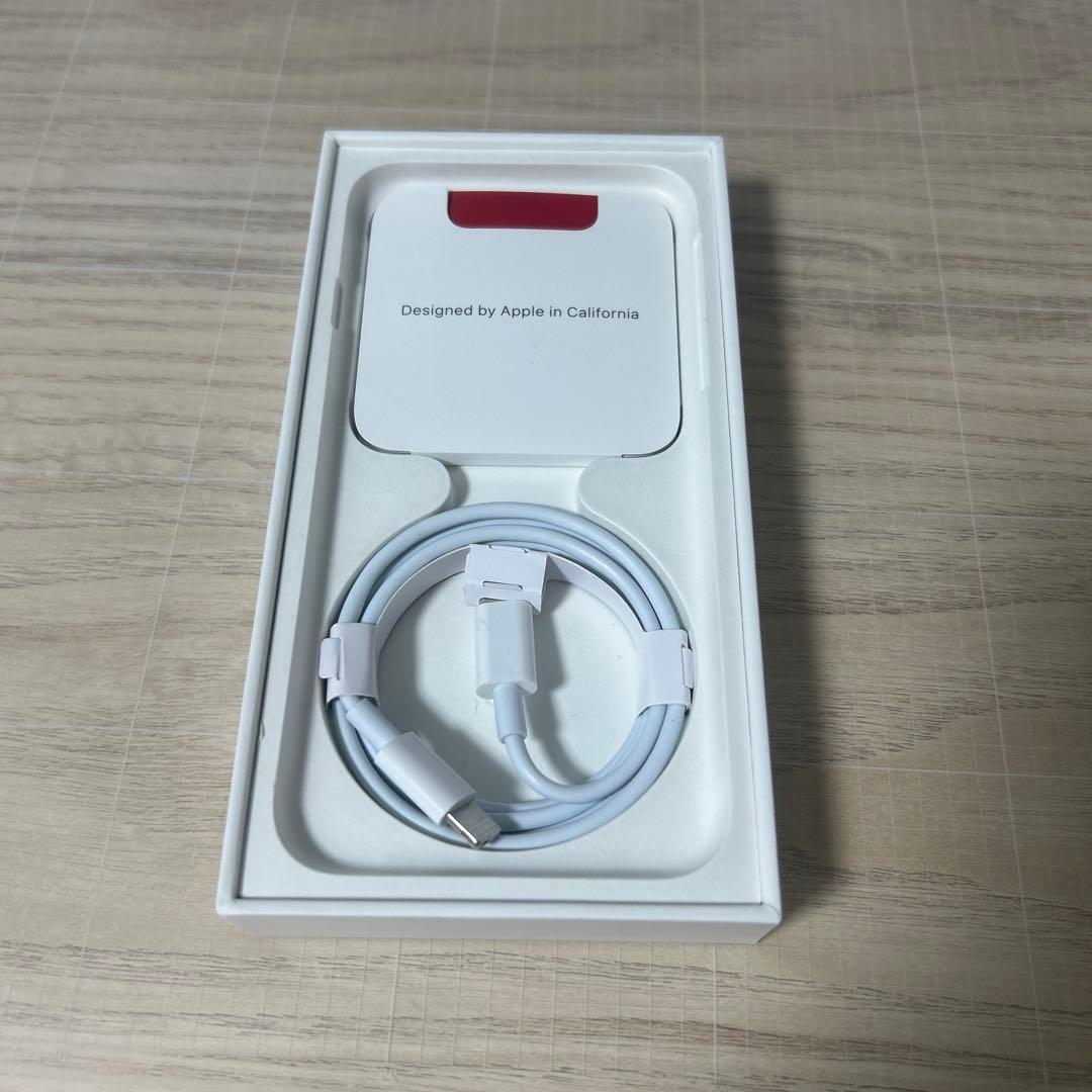 iPhoneSE3 64GB レッド SIMフリー バッテリー100%