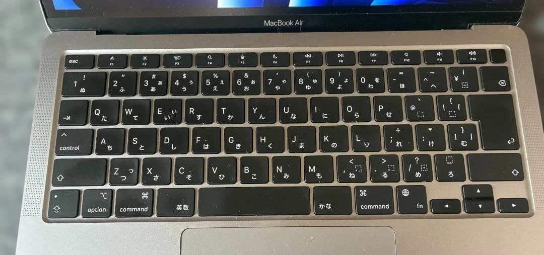 【極美品】MacBook Air M1 バッテリー100%/充放電32回