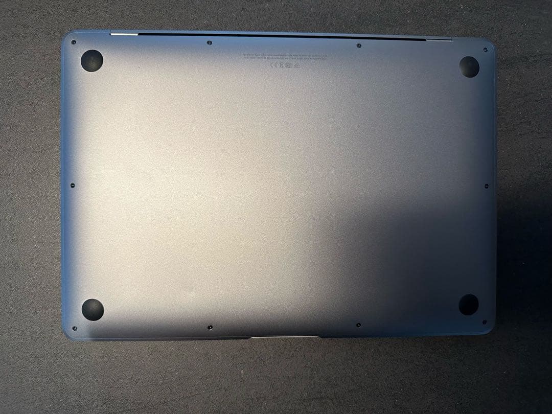 M1チップ Macbook Air 2020 メモリ16gb SSD256gb