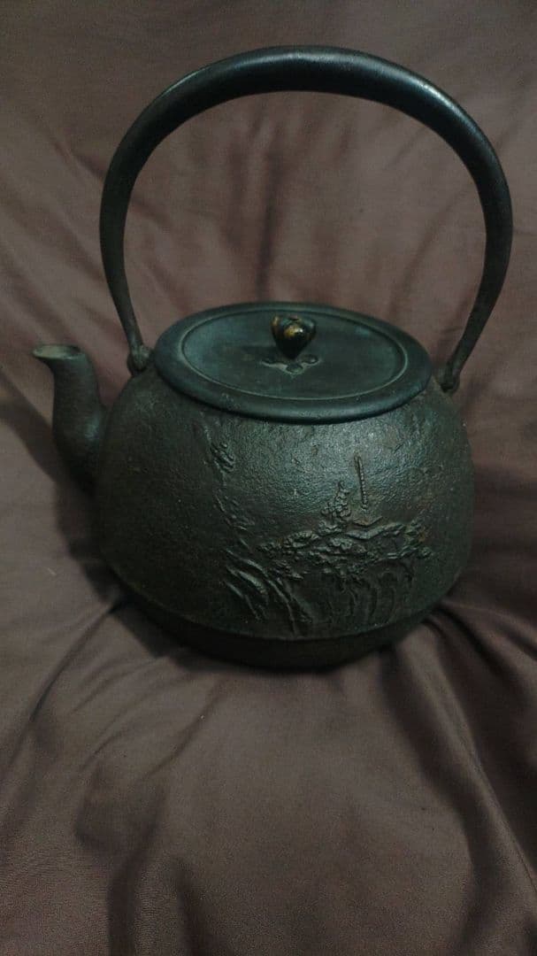 龍文堂作 骨董　鉄瓶　レア物　鉄器　鉄製茶器　時代物　中古品