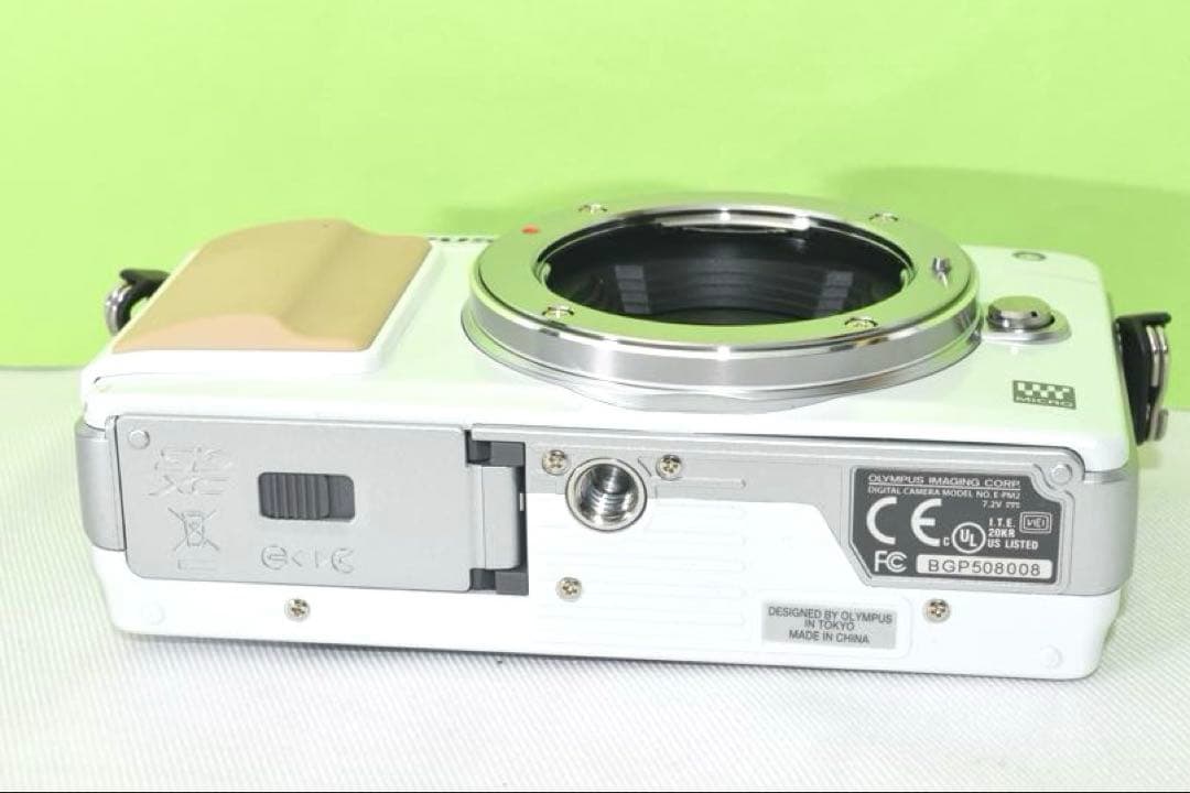 OLYMPUS E-PM2 ☆送料無料☆