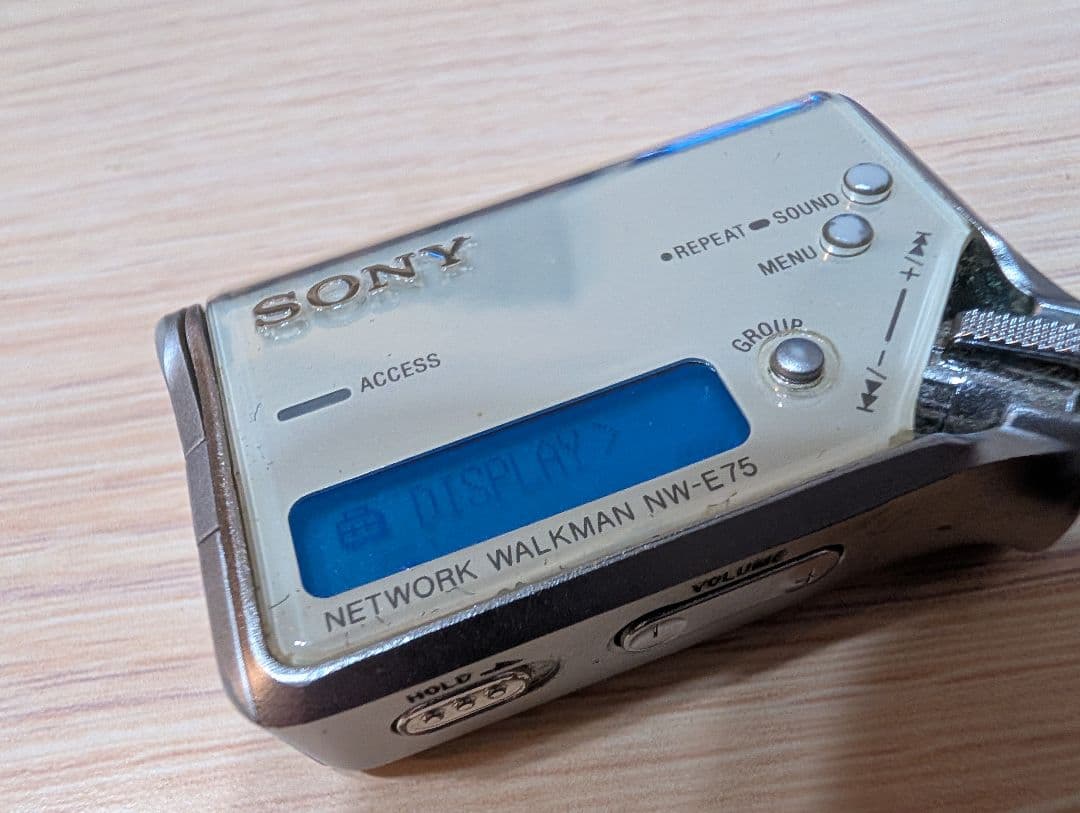 SONY ネットワークウォークマン NW-E75 ホワイト　単4電池駆動