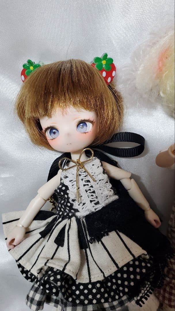 ブラインドdollとオビツ11カスタム、ボディ、ヘッド、アイ、ウィッグ付