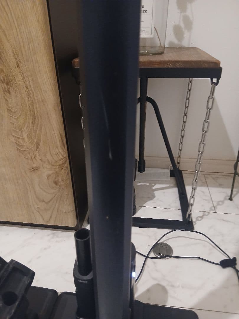 ボ*ー様 Shark CS401JRB 掃除機 予備バッテリー付 動作OK