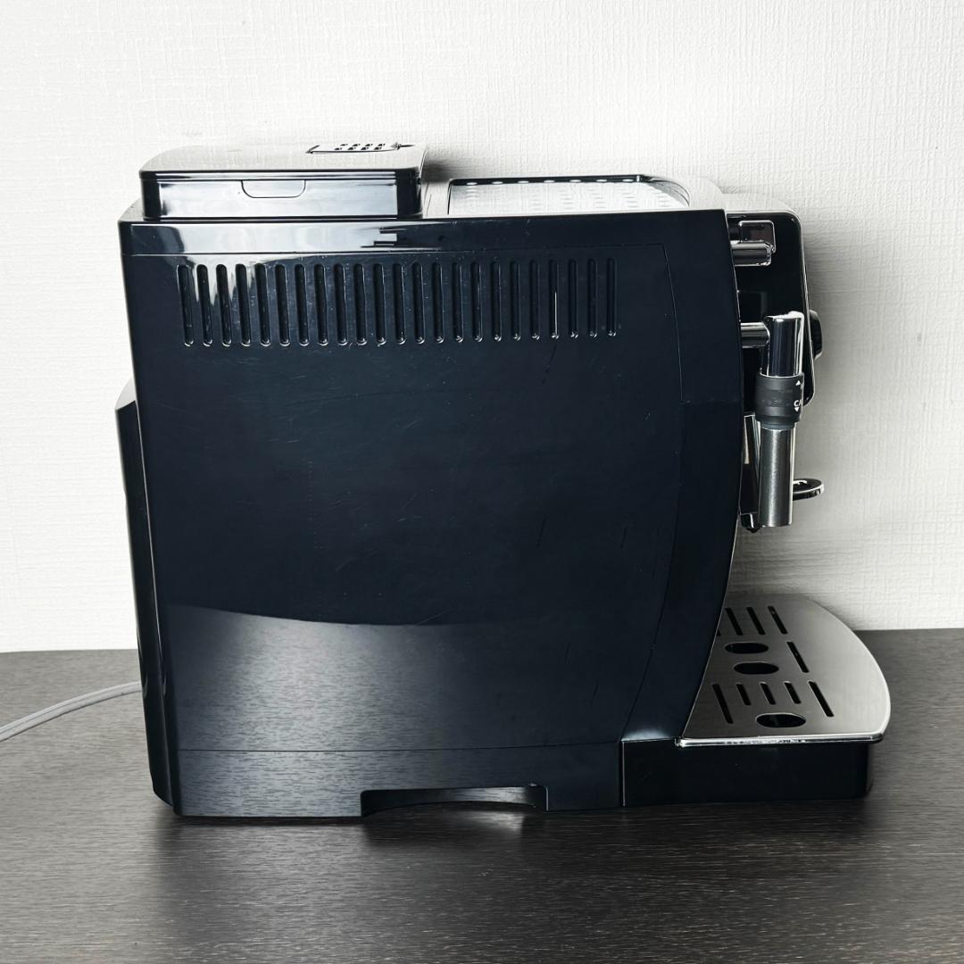 美品　デロンギ マグニフィカS ECAM23120BN エスプレッソマシン