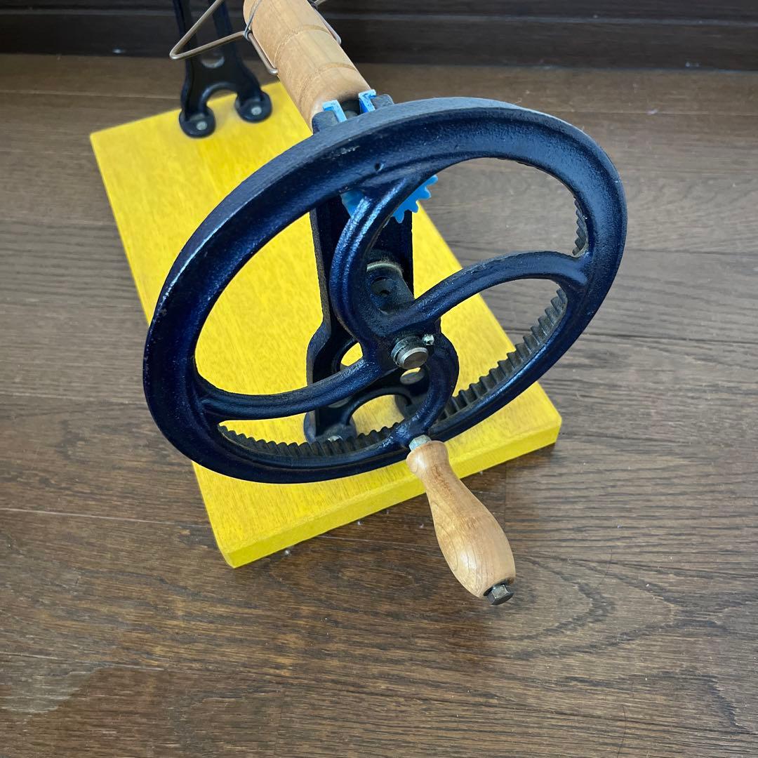 糸繰り機
