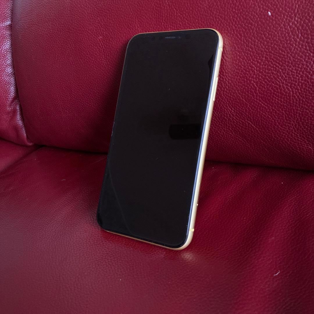 Apple iPhone 11 イエロー