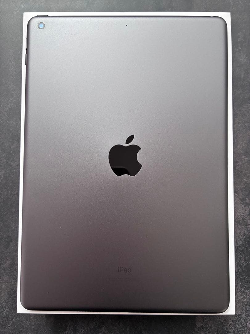 【Apple】 iPad （第8世代）32G スペースグレー Wi-Fiモデル