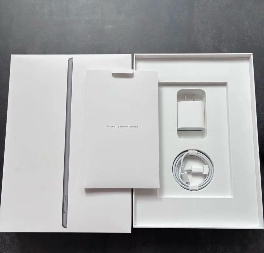 【Apple】 iPad （第8世代）32G スペースグレー Wi-Fiモデル