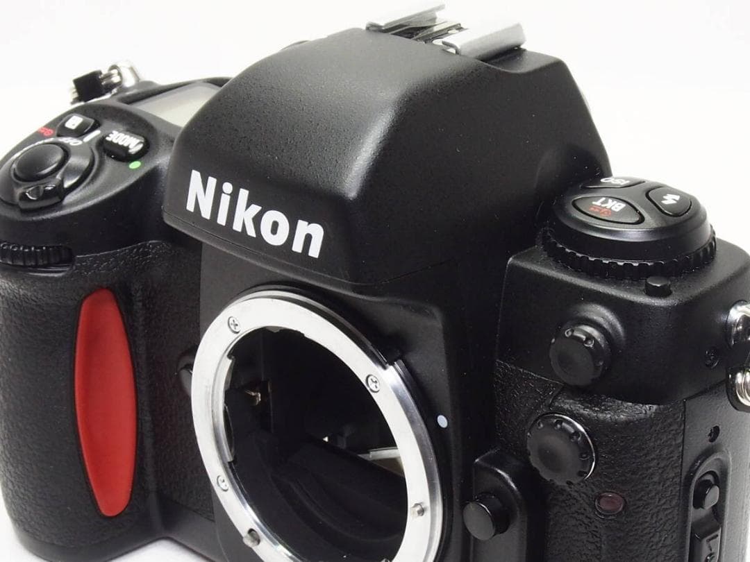 ■美品■ Nikon F100 ボディ 《 動作光学良好 使用感少 》