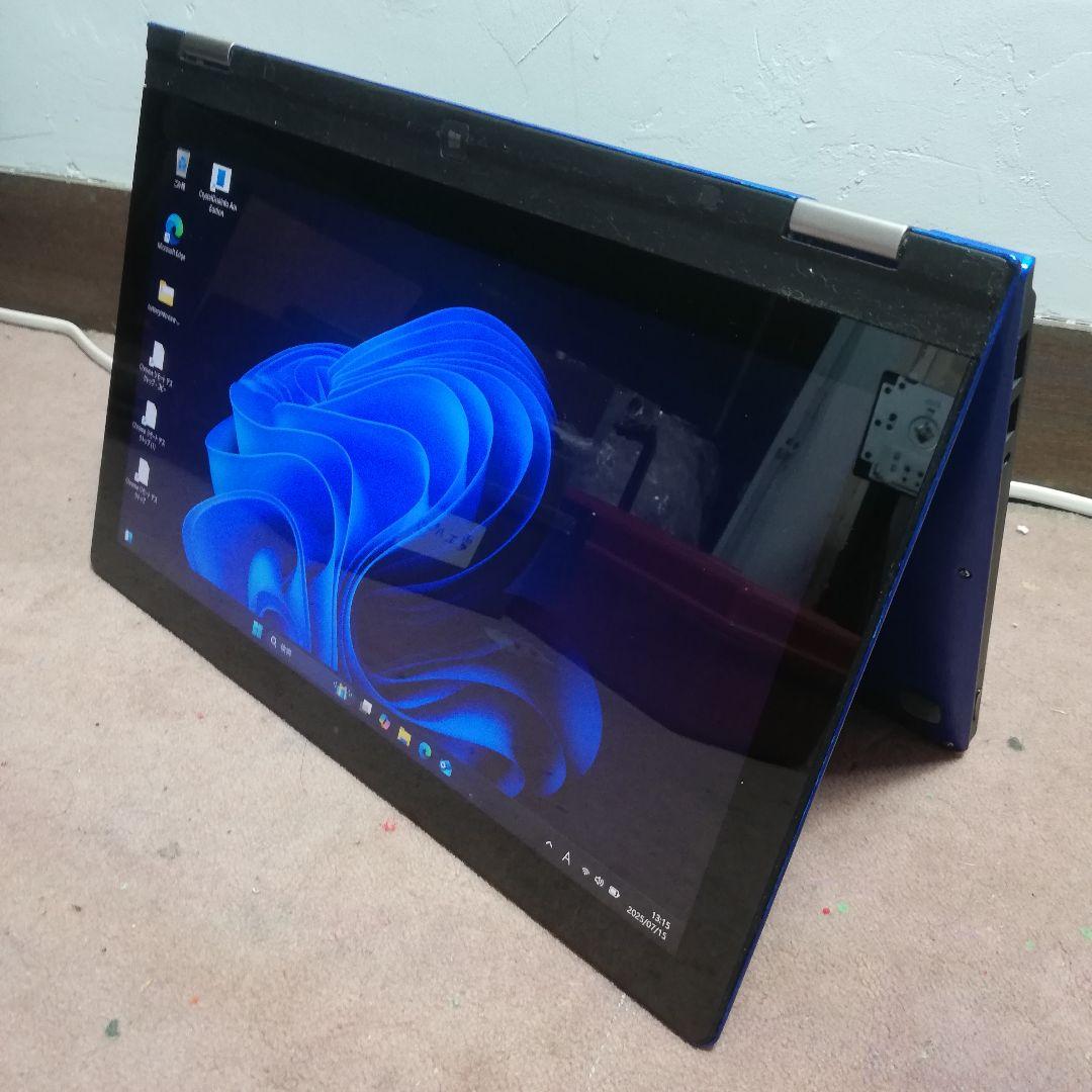 j*4様 ぐるっと回るタッチパネル　WRブルーの レノボ YOGA13　最終価格