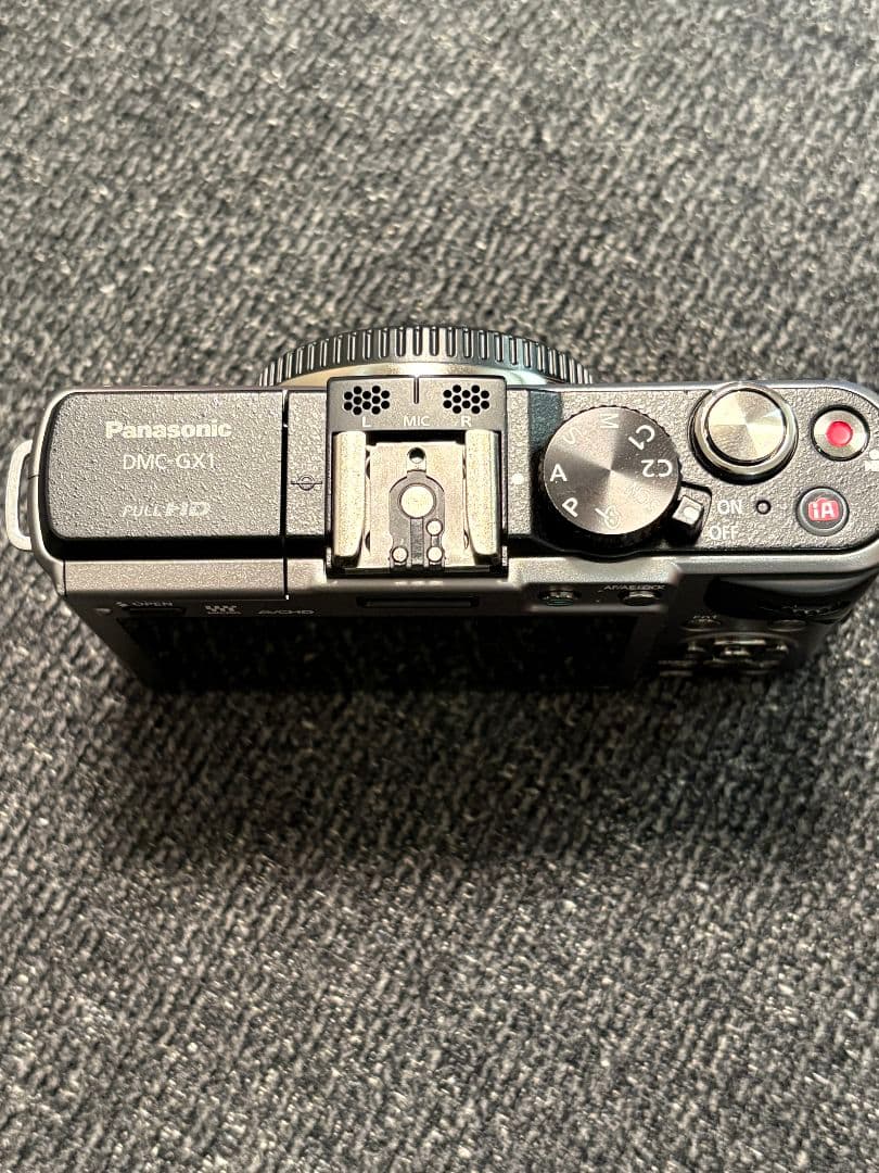 DMC-GX1 シルバー Panasonic Lumix ボディのみ