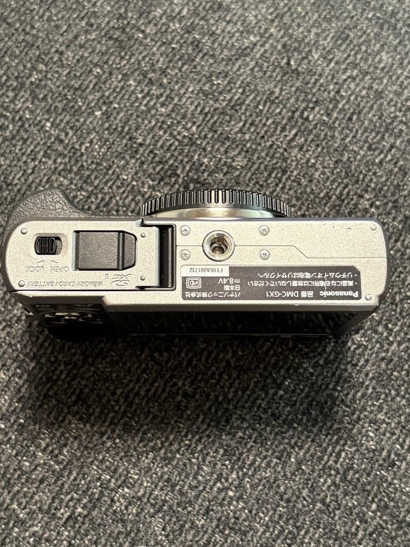 DMC-GX1 シルバー Panasonic Lumix ボディのみ