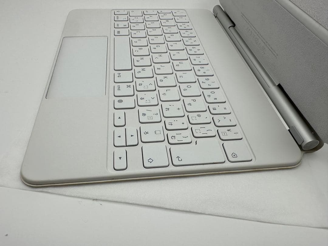 11インチ Magic Keyboard 日本語 MJQJ3J/A ホワイト