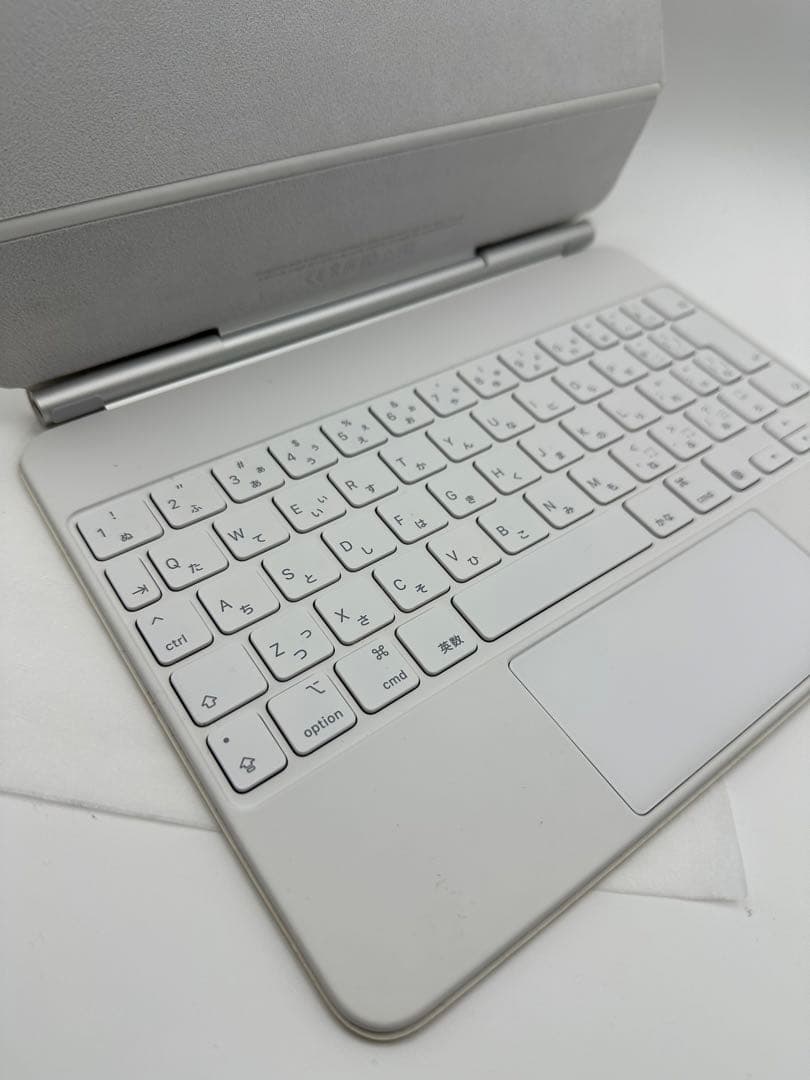 11インチ Magic Keyboard 日本語 MJQJ3J/A ホワイト