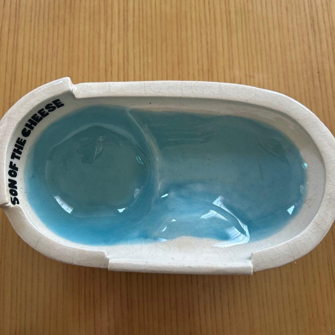 SON OF THE CHEESE 陶器製灰皿