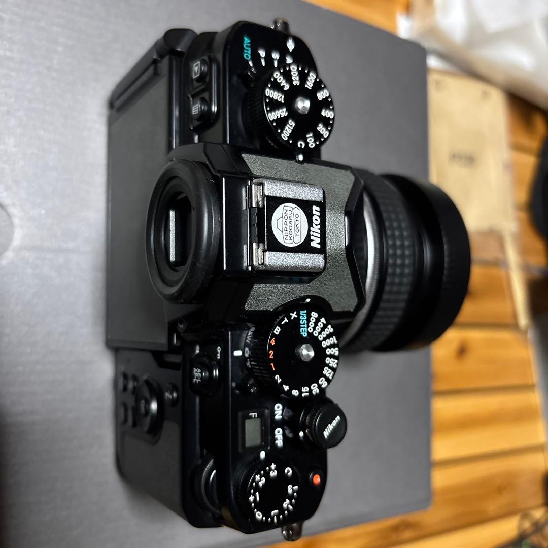 【豪華セット】Nikon Zf 40/2 SE Kit グレー張り替え