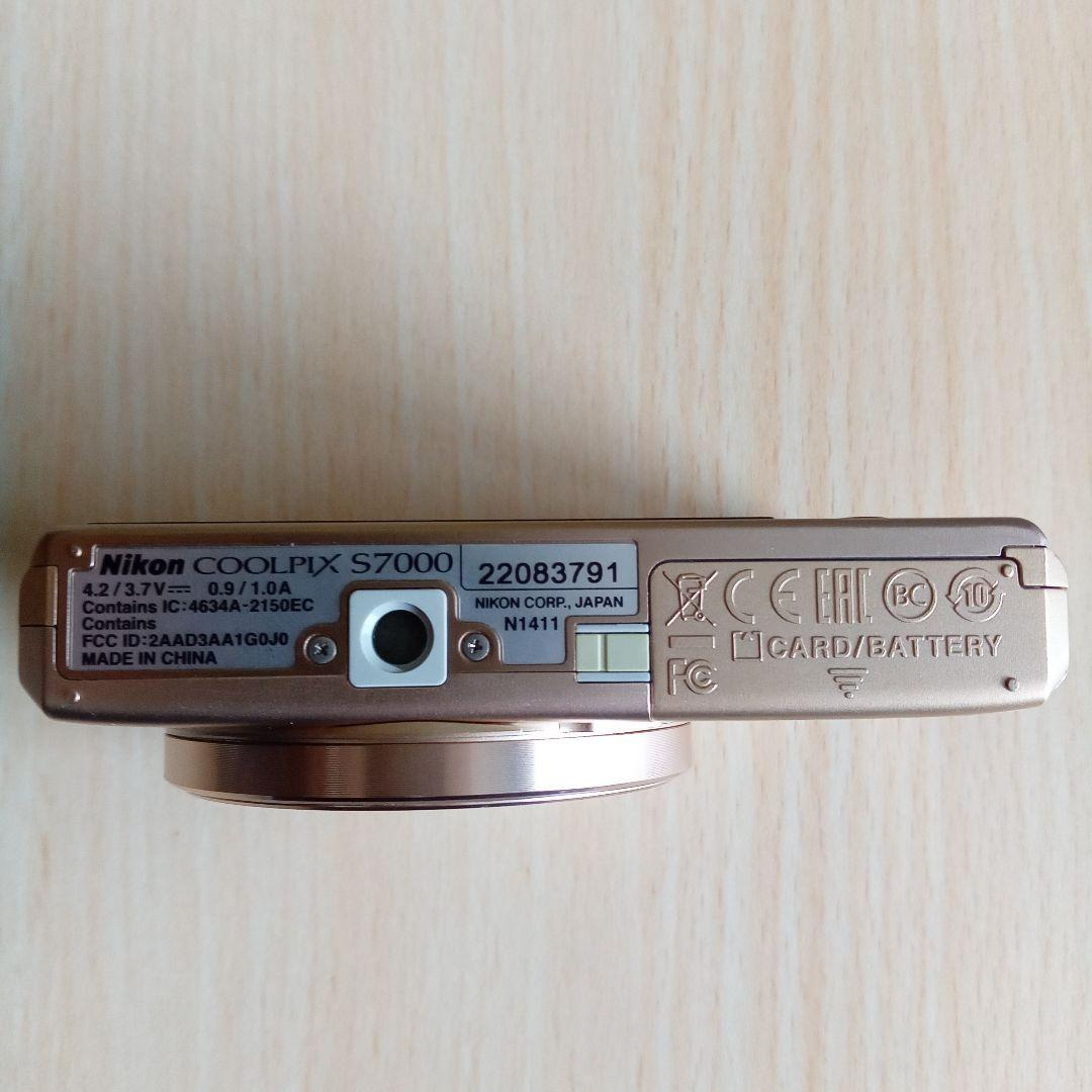 Nikon COOLPIX S7000 ゴールド コンパクトデジタルカメラ