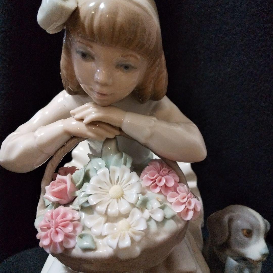 リヤドロ 「花咲く季節に」