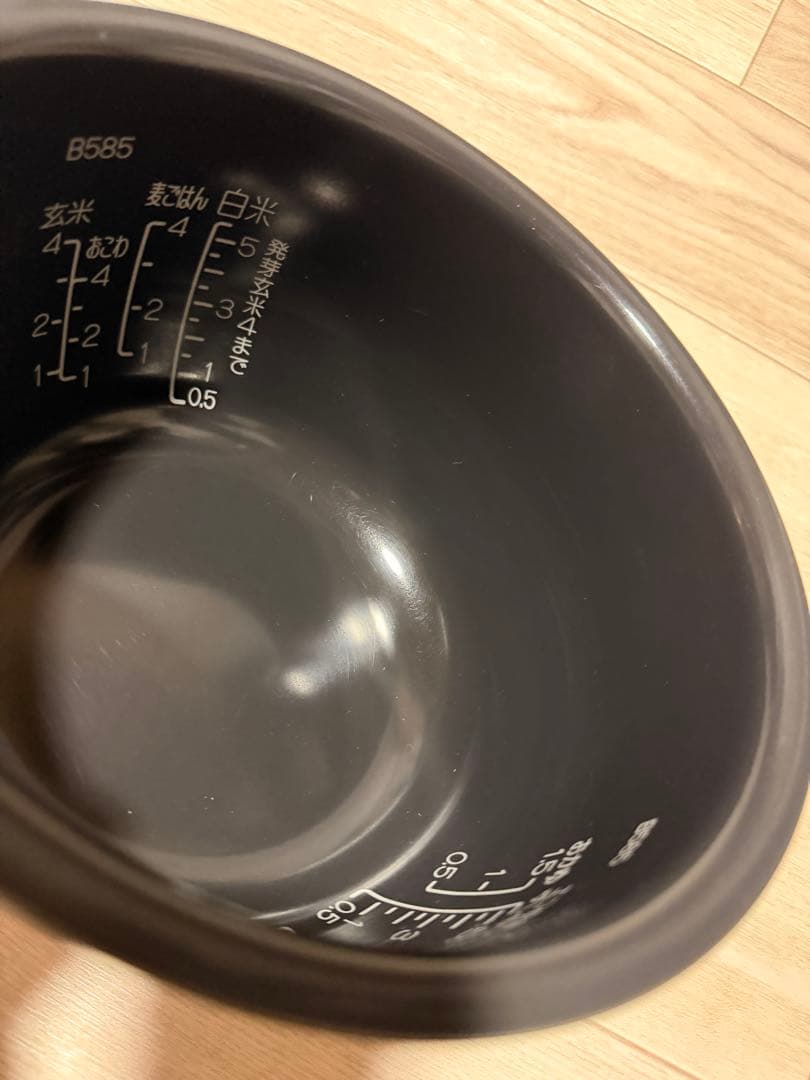 【動作良好】象印 IH炊飯ジャー極め炊き5.5合 NW-VD10 黒