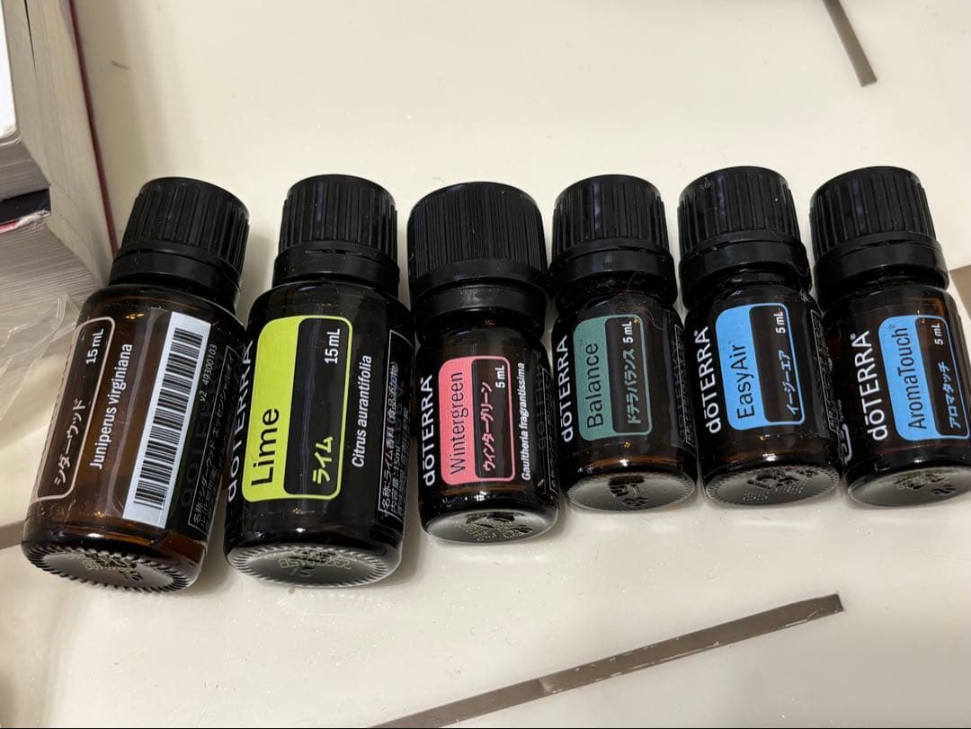 エッセンシャルオイルセット 書籍とボトルドテラナチュラル＆ハーモニー