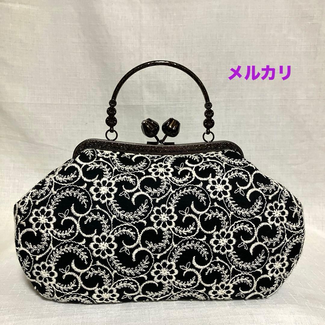 刺繍バッグ　がま口バッグ　ハンドメイド　持ち手　オシャレバッグ