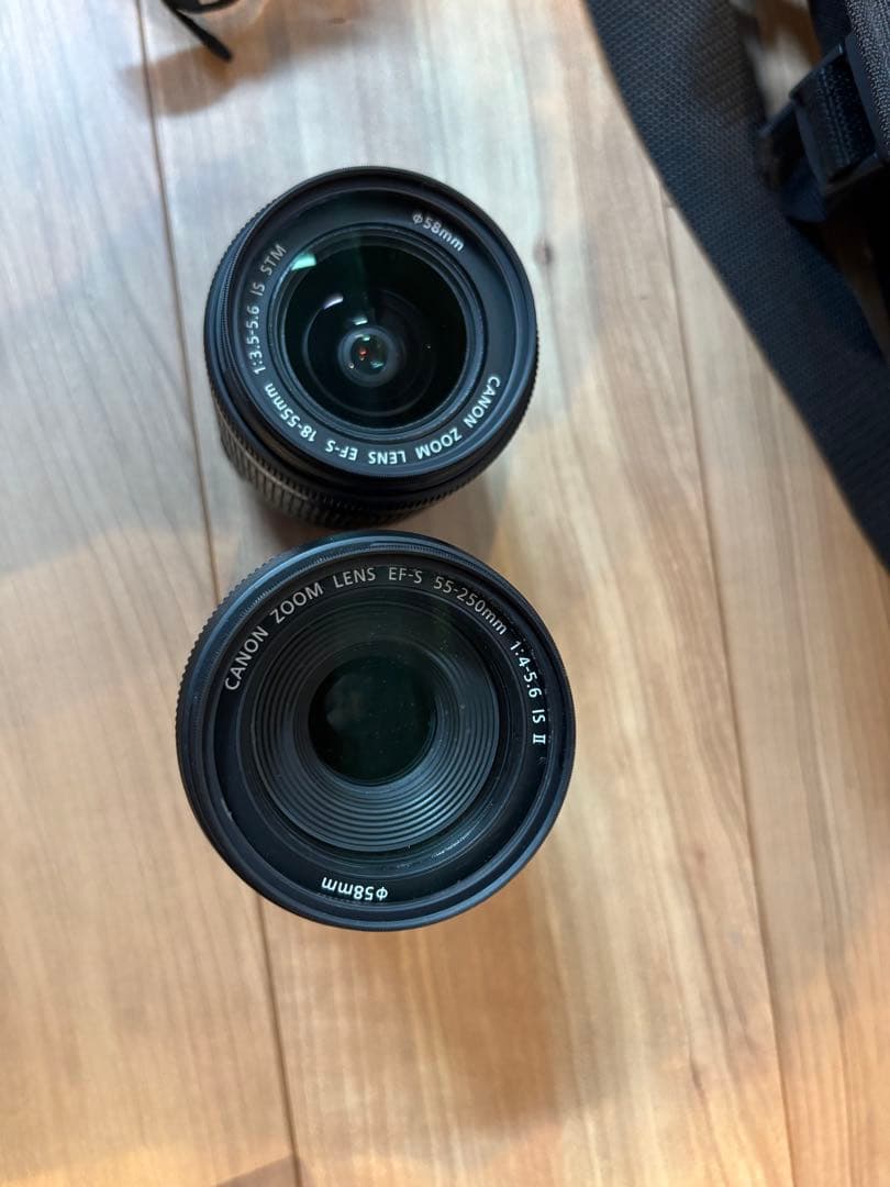 Canon EOS Kiss X7 ダブルズームセット 美品　カメラバッグ付き