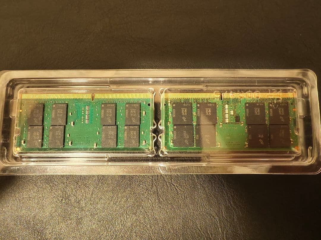 メモリ 64GB（32GBx2枚）DDR4-3200 CT32G4SFD832A