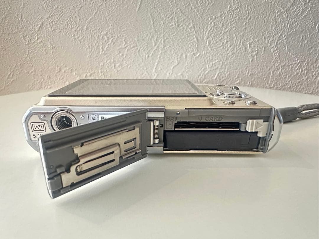 Panasonic LUMIX DMC-FX35 デジカメシャンパンゴールド