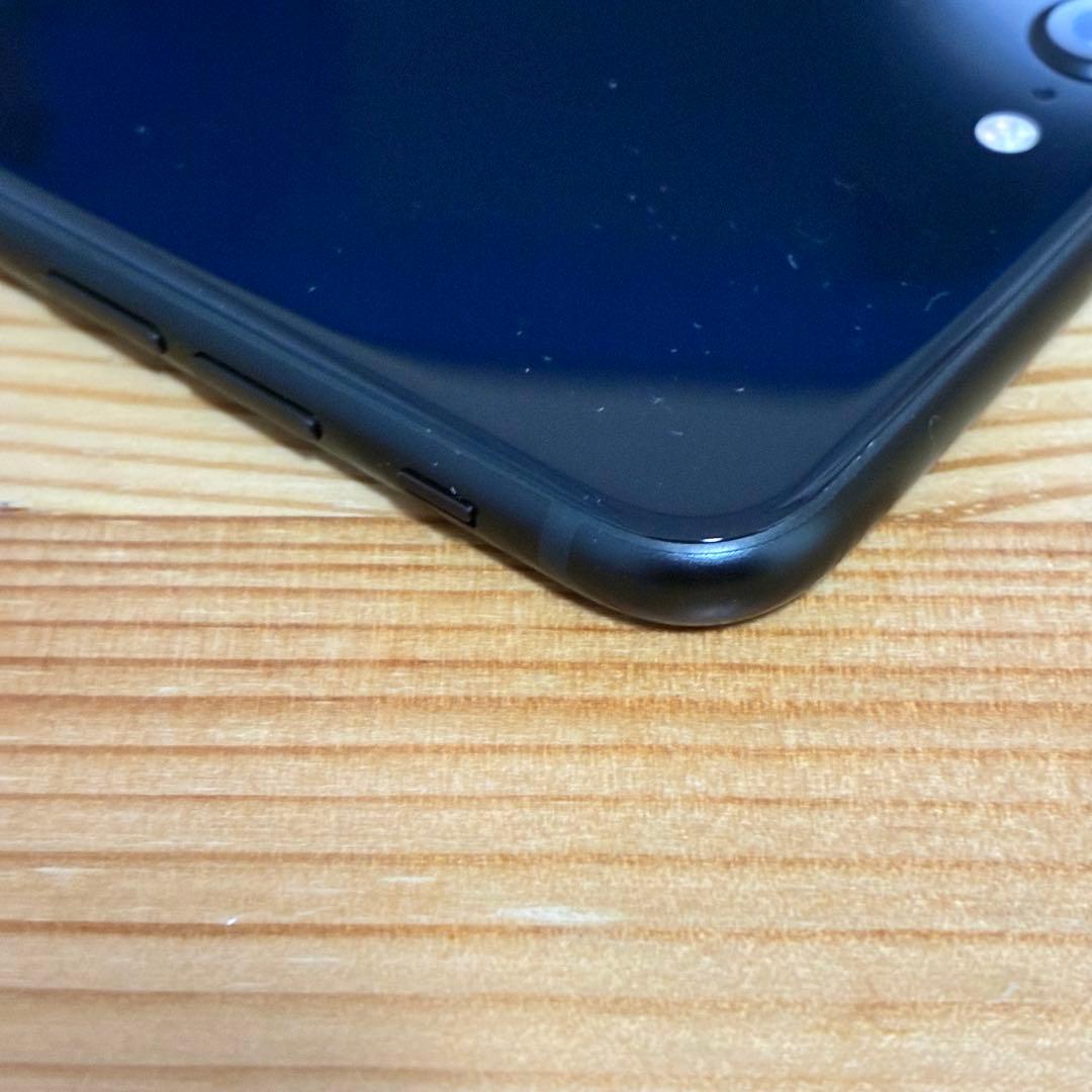 yy17280C バッテリー新品　iPhoneSE第3世代64GB SIMフリー