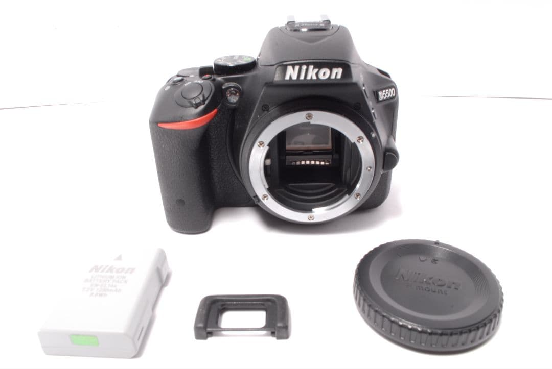 ⭐️まるで新品！ショット数 91 枚⭐️ Nikon D5500 ボディのみ