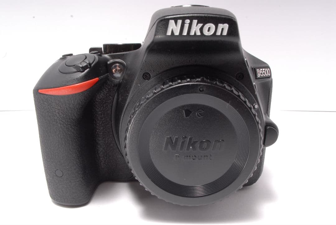 ⭐️まるで新品！ショット数 91 枚⭐️ Nikon D5500 ボディのみ