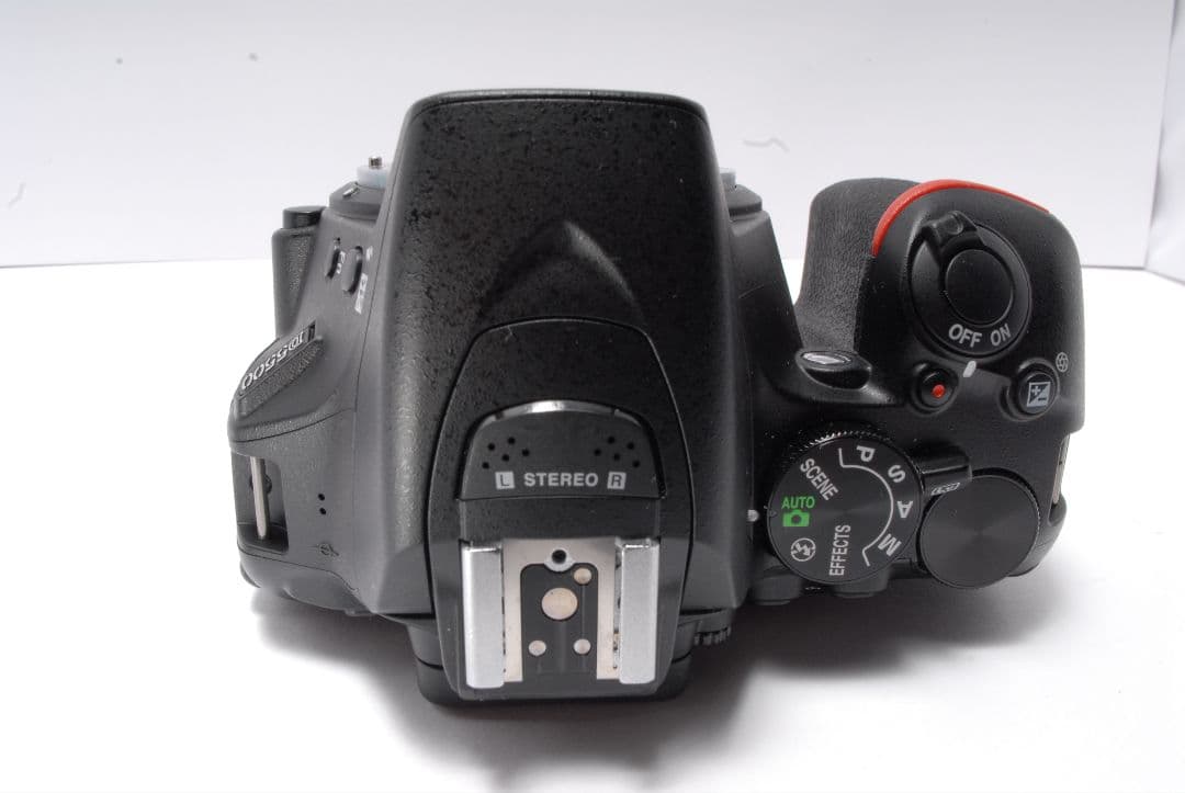 ⭐️まるで新品！ショット数 91 枚⭐️ Nikon D5500 ボディのみ