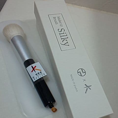 【新品】makeup brush silky ファンデーションブラシ