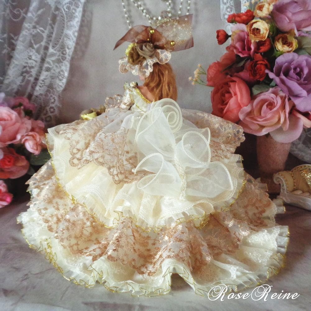 ベルサイユの薔薇エアリーシャンパンゴールドのフリルドールドレス