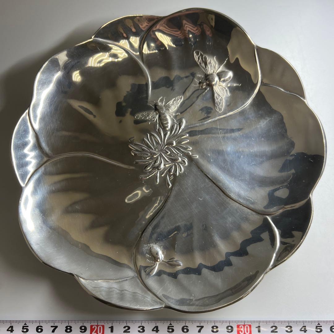 ドイツ　アンティーク　カイザージンKAYSERZINN虫と花彫金プレート547g