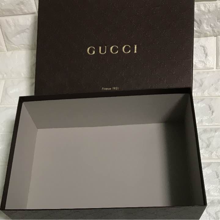 GUCCI 保存箱 46x35x13 G【新品未使用】