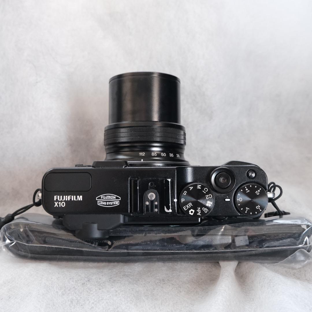 Fujifilm X10 デジタルカメラ