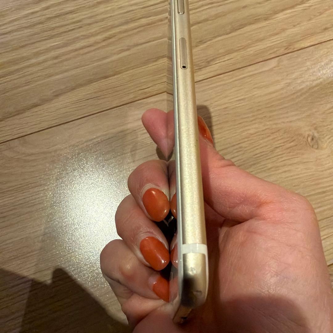 iPhone7 128GB ゴールド SIMフリー バッテリー96% 初期化済み