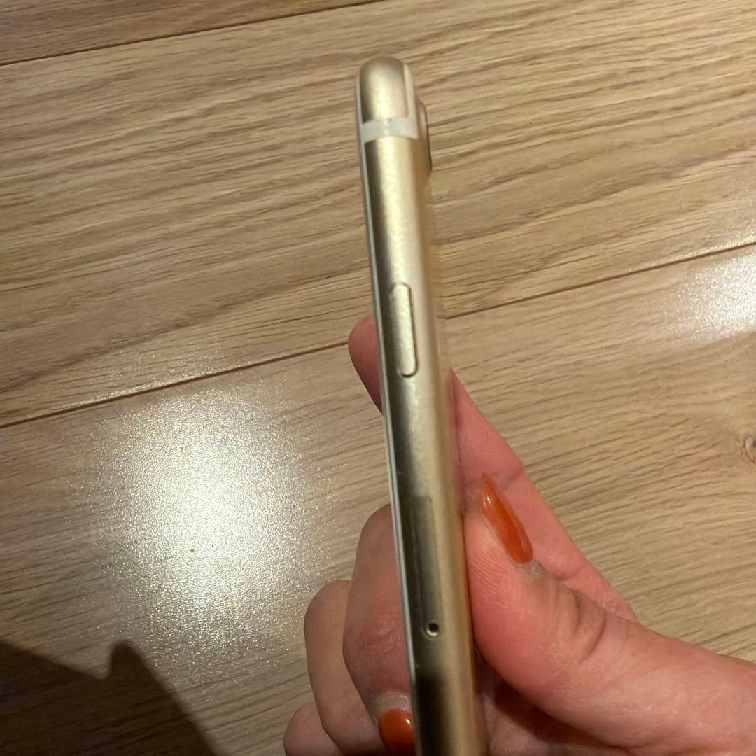 iPhone7 128GB ゴールド SIMフリー バッテリー96% 初期化済み