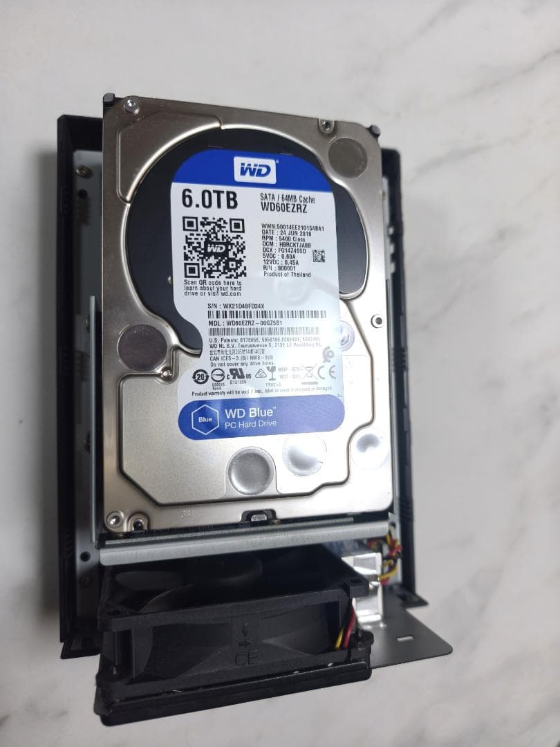 ハードディスク6TB×２付　Synology DS218play NAS 本体
