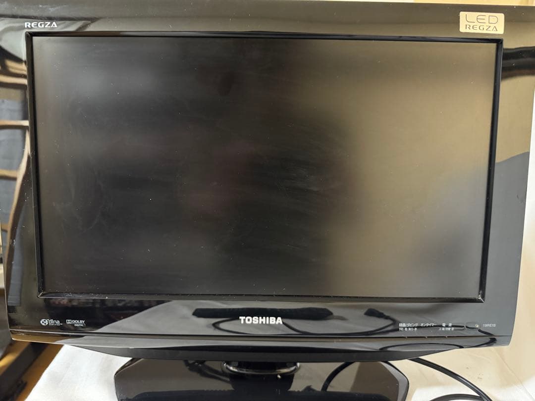TOSHIBA REGZA 19RE1S テレビ本体　リモコン付属