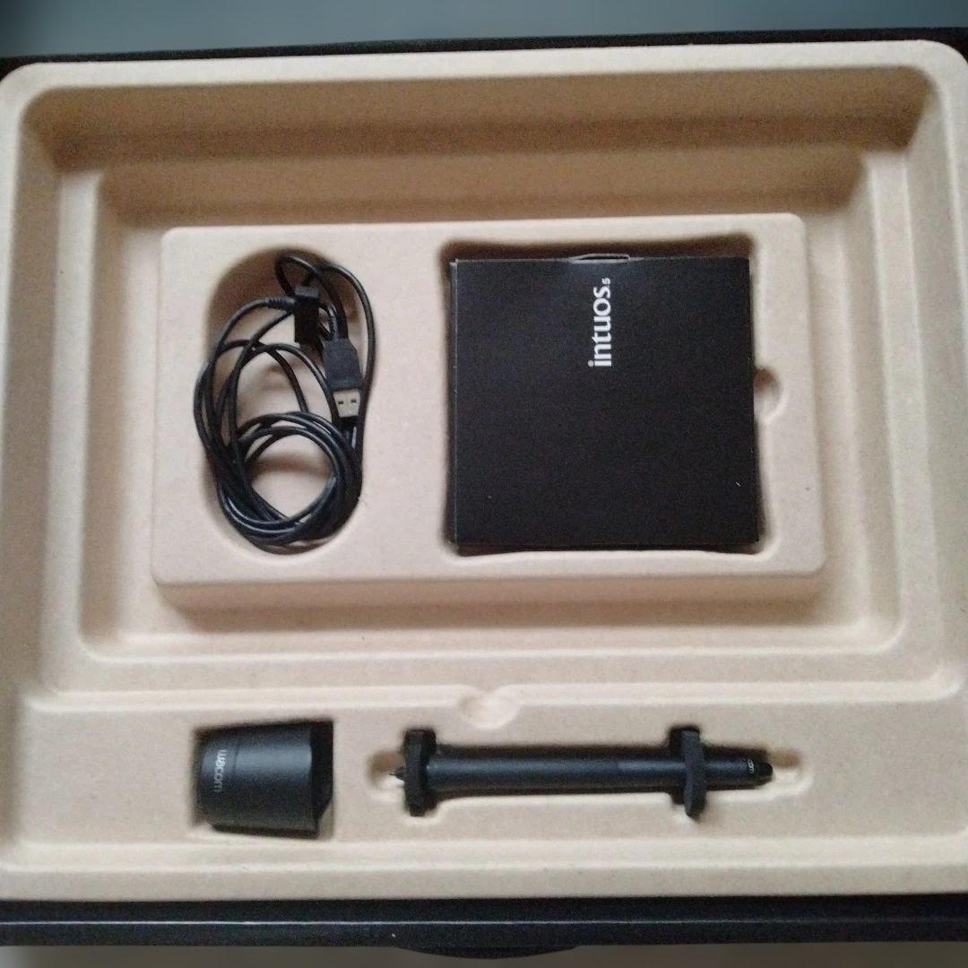 Wacom Intuos S ペンタブレット 本体