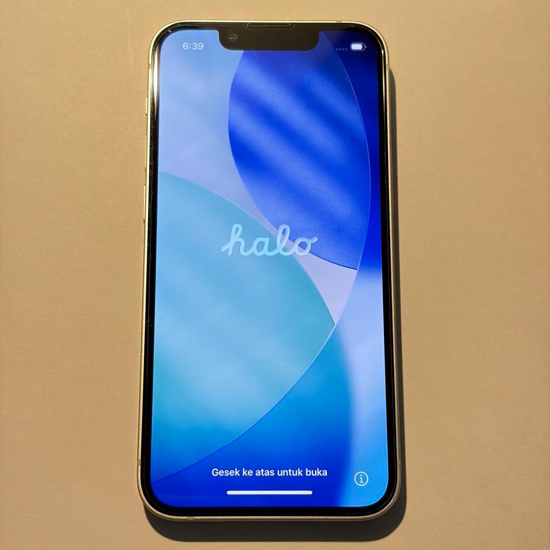 【おまけ付】Apple iPhone 13 ホワイト 本体