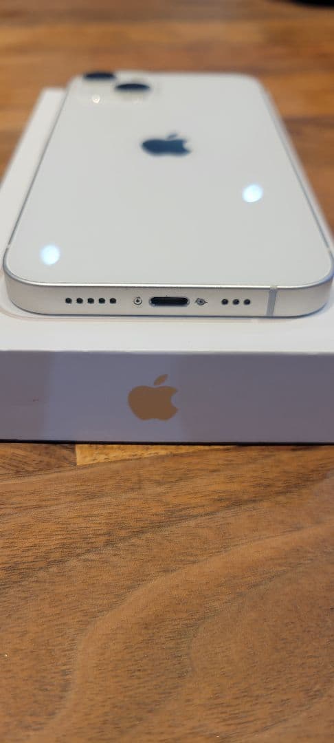 Apple iPhone 13 128GB ホワイト 本体 充電ケーブル付き