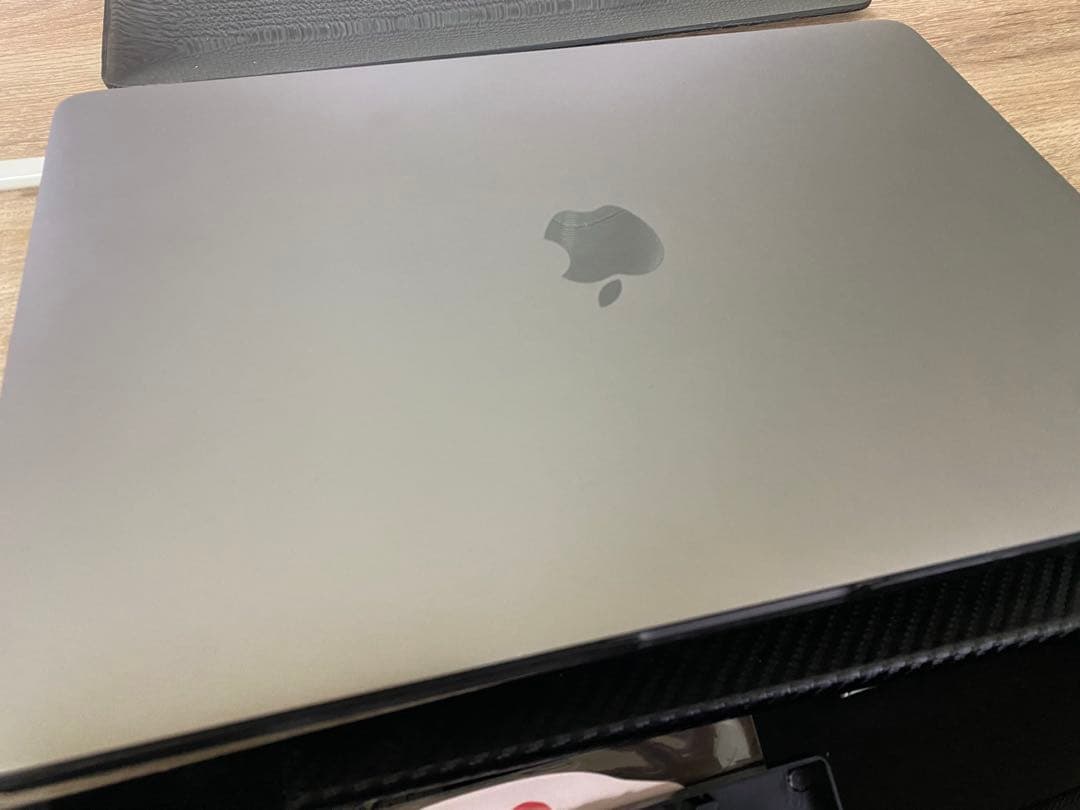 【美品】Apple MacBook Pro 13インチ A1989 ノートPC