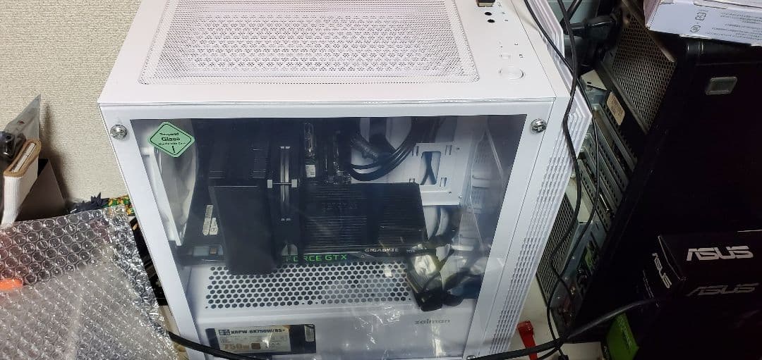 た*い様 【ケース新品】Xeon(18C36T)メモリ16GB GTX1070