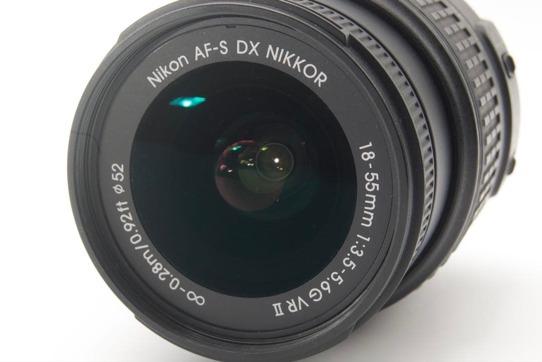 Nikon D5500 標準レンズキット　一眼レフ　赤　スマホ転送　手ぶれ補正
