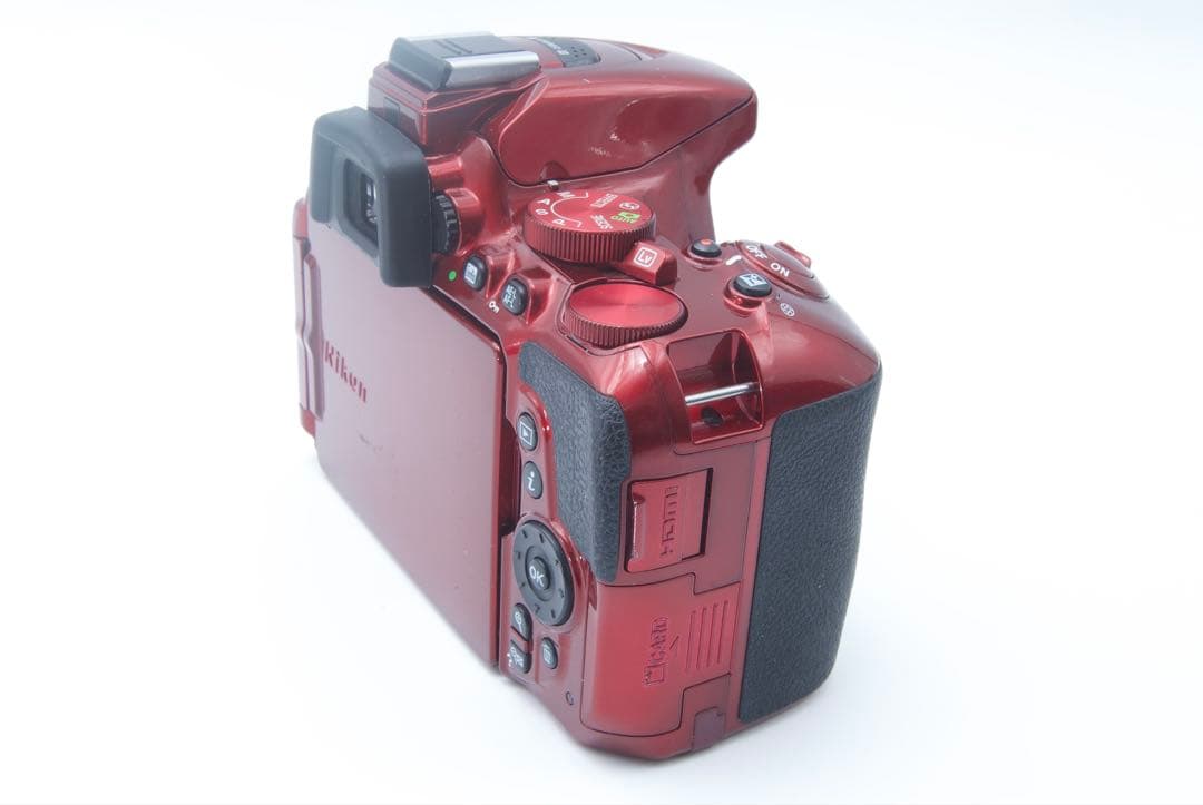 Nikon D5500 標準レンズキット　一眼レフ　赤　スマホ転送　手ぶれ補正